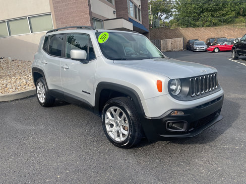 Used 2016 Jeep Renegade Latitude image 6
