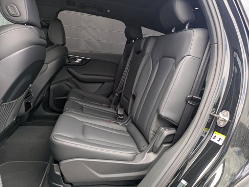 New 2025 Audi Q7 3.0T Prestige image 15