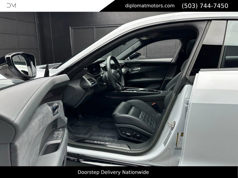 Used 2023 Audi e-tron GT Prestige w/ Prestige Package image 18