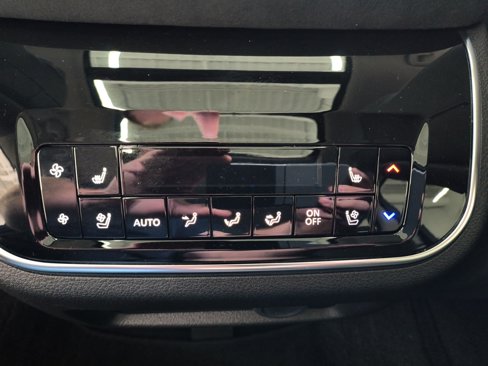 New 2025 INFINITI QX80 Luxe image 22