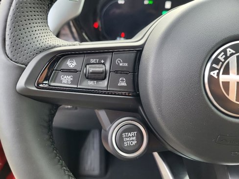 New 2024 Alfa Romeo Tonale Veloce w/ Active Assist Package image 16