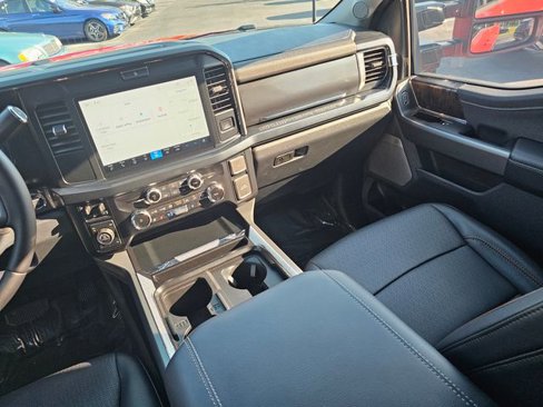 Used 2025 Ford F250 Lariat w/ Tremor Off-Road Package image 38