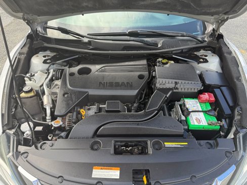 Used 2016 Nissan Altima 2.5 SV image 14