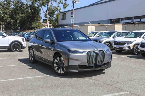 Used 2025 BMW iX xDrive50 w/ Convenience Package image 2