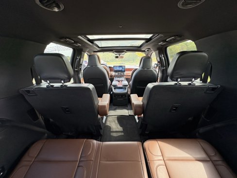 Used 2024 Lincoln Navigator L Reserve image 20
