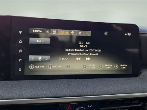 Used 2025 Nissan Kicks SV image 14