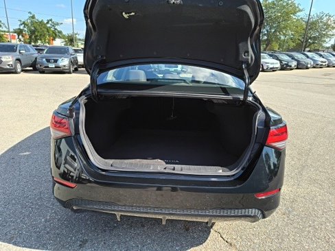 Used 2023 Nissan Sentra SV image 14