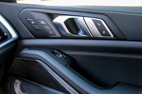 New 2026 BMW X5 M60i image 18