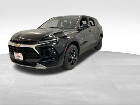 Used 2023 Chevrolet Blazer LT image 3