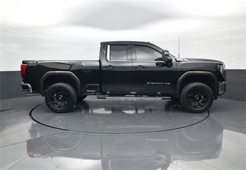 Used 2025 GMC Sierra 2500 SLE w/ SLE Value Package; image 4