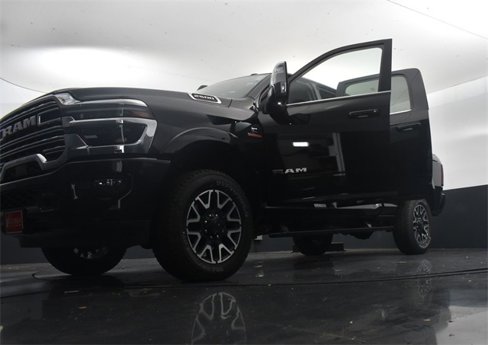 New 2025 RAM 2500 Limited image 28
