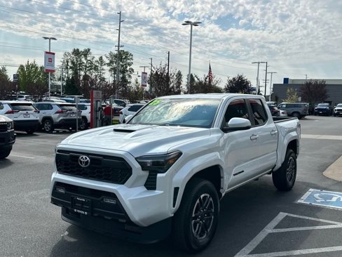 Certified 2025 Toyota Tacoma TRD Sport image 7