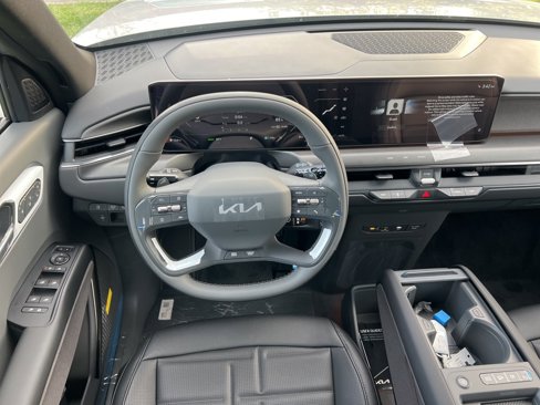 New 2026 Kia EV9 Land image 10