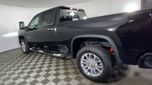 New 2025 Chevrolet Silverado 3500 LT w/ Z71 Chrome Sport Edition image 8