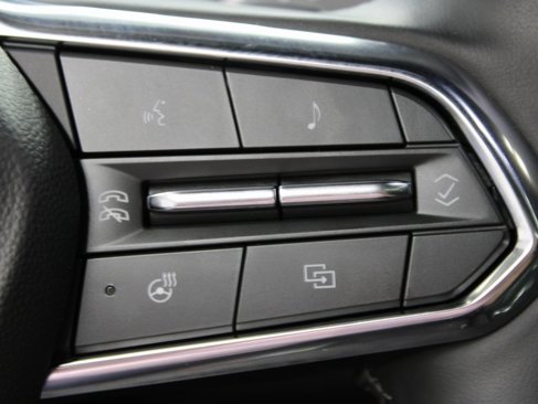 Used 2025 Chevrolet Suburban Z71 image 61