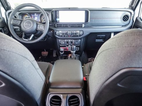 New 2025 Jeep Wrangler Unlimited Rubicon image 24