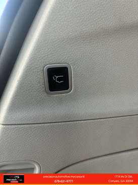 Used 2017 Chrysler Pacifica Touring-L image 16