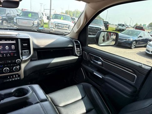 Used 2019 RAM 1500 Laramie image 36