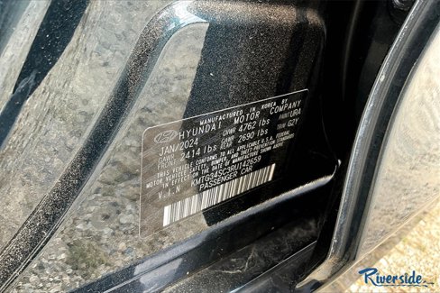 Used 2024 Genesis G70 2.5T image 9