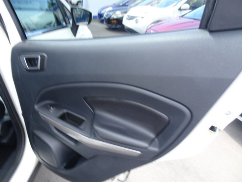 Used 2020 Ford EcoSport Titanium image 20