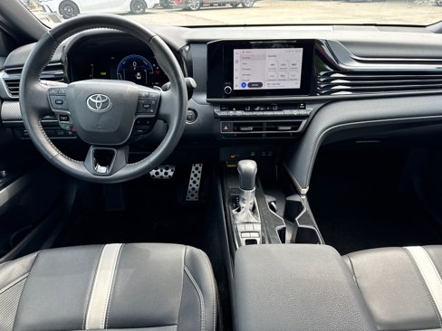 Used 2025 Toyota Camry SE image 22