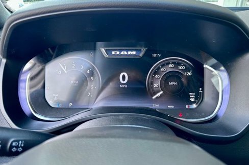 New 2026 RAM 1500 4x4 Crew Cab image 23