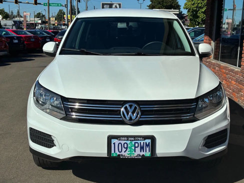 Used 2017 Volkswagen Tiguan Limited w/ Alloy Wheels Package image 7