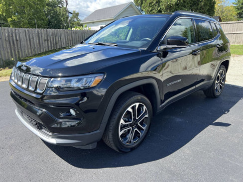 Used 2022 Jeep Compass Limited image 9