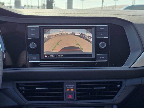 Used 2022 Volkswagen Jetta S image 28