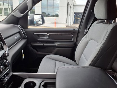 New 2024 RAM 1500 Big Horn image 18