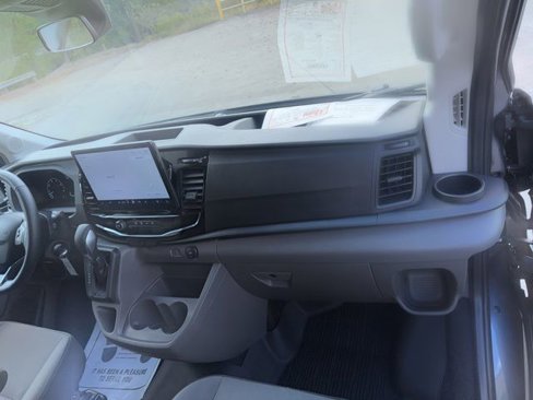 Used 2025 Ford Transit 350 XLT image 32