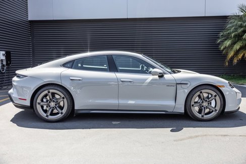 Certified 2025 Porsche Taycan Turbo image 10