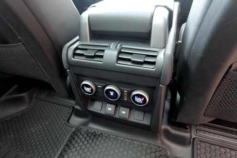Used 2023 Land Rover Defender 110 V8 image 13