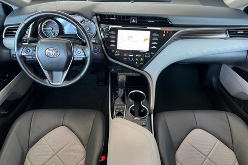 Used 2019 Toyota Camry XLE image 13