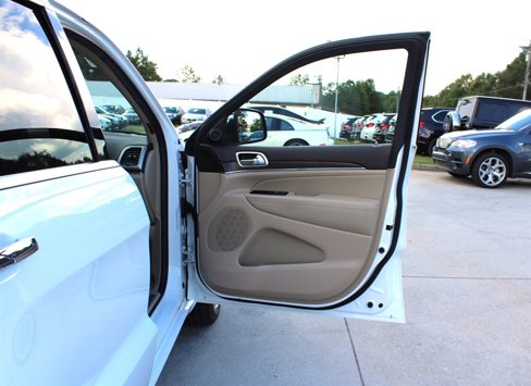 Used 2014 Jeep Grand Cherokee Overland w/ Trailer Tow Group IV image 34