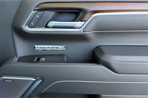 New 2026 GMC Sierra 1500 Denali w/ Denali Reserve Package image 19