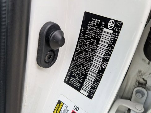 Used 2017 Toyota Corolla LE image 20