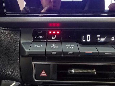 Used 2025 Toyota Camry XSE image 30
