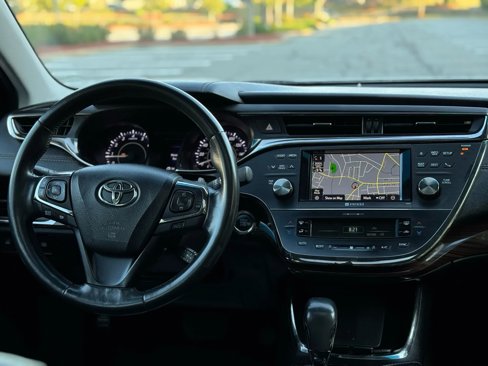 Used 2014 Toyota Avalon XLE image 21