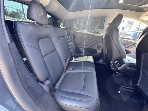 Used 2023 Tesla Model Y Long Range image 22