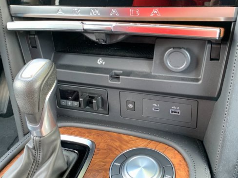 Used 2024 Nissan Armada SL w/ Captain's Chairs Package image 20