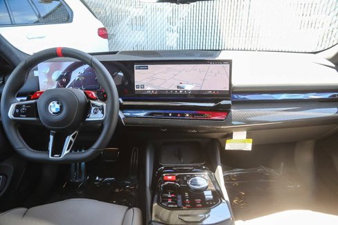 New 2026 BMW M5 w/ Carbon Package image 9