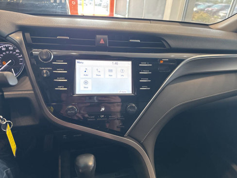 Used 2018 Toyota Camry SE image 31