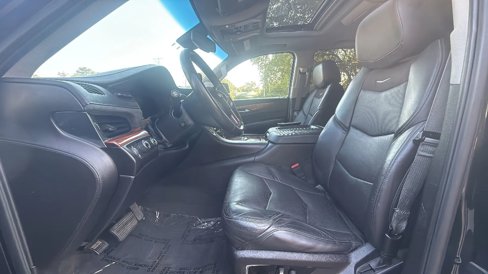 Used 2015 Cadillac Escalade Luxury image 23