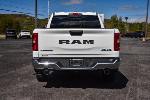 New 2026 RAM 1500 4x4 Crew Cab image 4