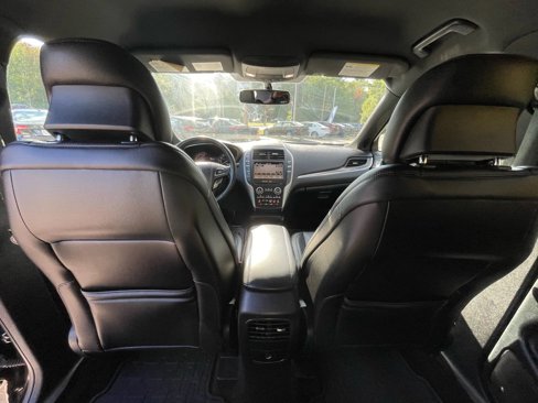 Used 2017 Lincoln MKC Premiere image 40