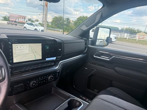 Used 2025 Chevrolet Silverado 2500 LTZ w/ LTZ Premium Package image 10