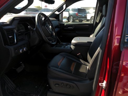 Used 2025 GMC Sierra 3500 AT4 w/ AT4 Premium Plus Package image 10
