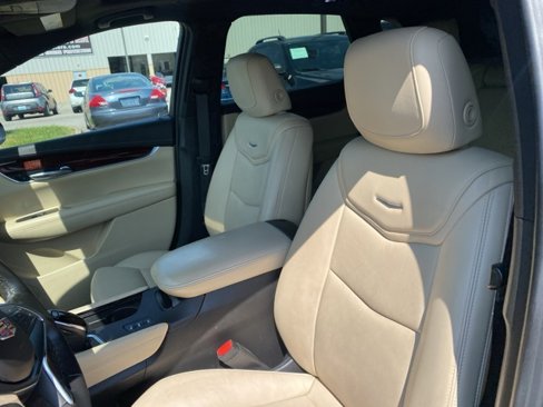 Used 2019 Cadillac XT5 Luxury image 10