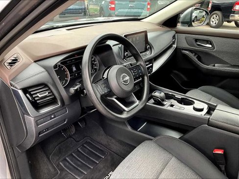 Certified 2022 Nissan Rogue SV image 8